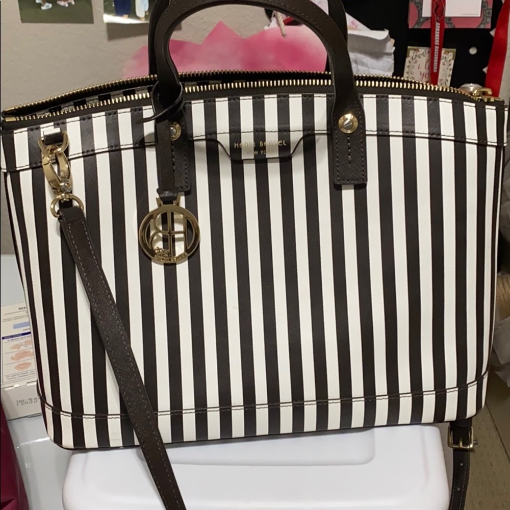 BARELY USED Henri Bendel bag!
